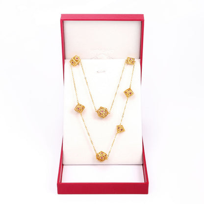 ドラゴンアイ 7 ダイ ネックレス - ゴールド、レッド ジェム付き