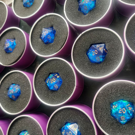Sharp Resin D20 Single D20 Die Blue with Display Box
