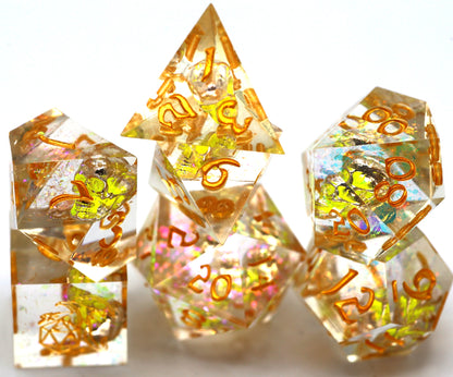 Sharp Edged Dice Set with Metal Skulls Inclusion